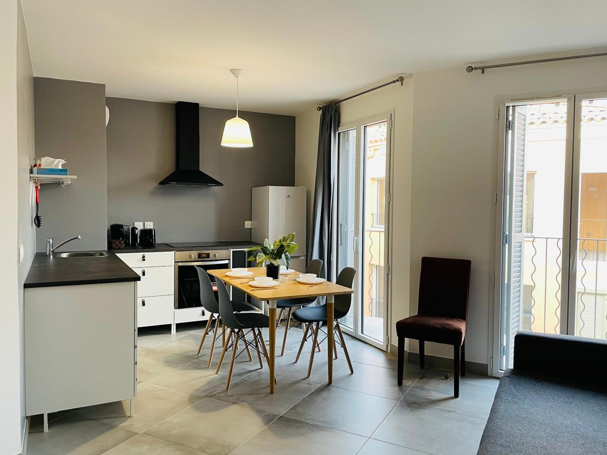 Old Center Charming Brand New Apartment